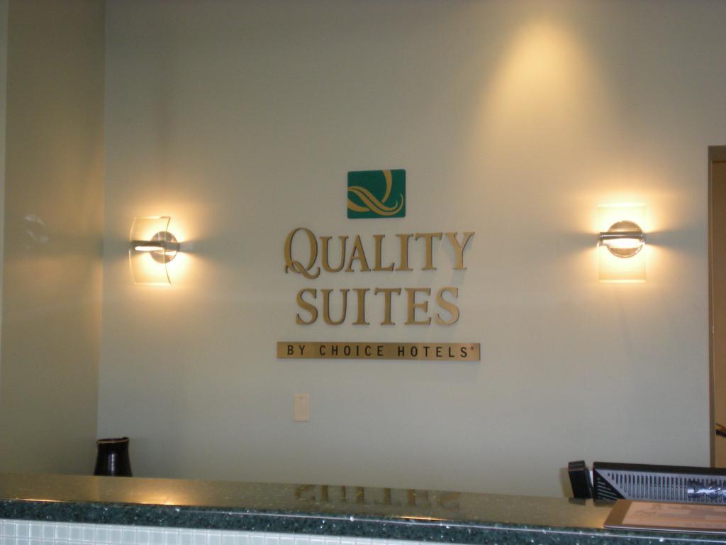 קולורדו ספרינגס Quality Suites Central מראה חיצוני תמונה